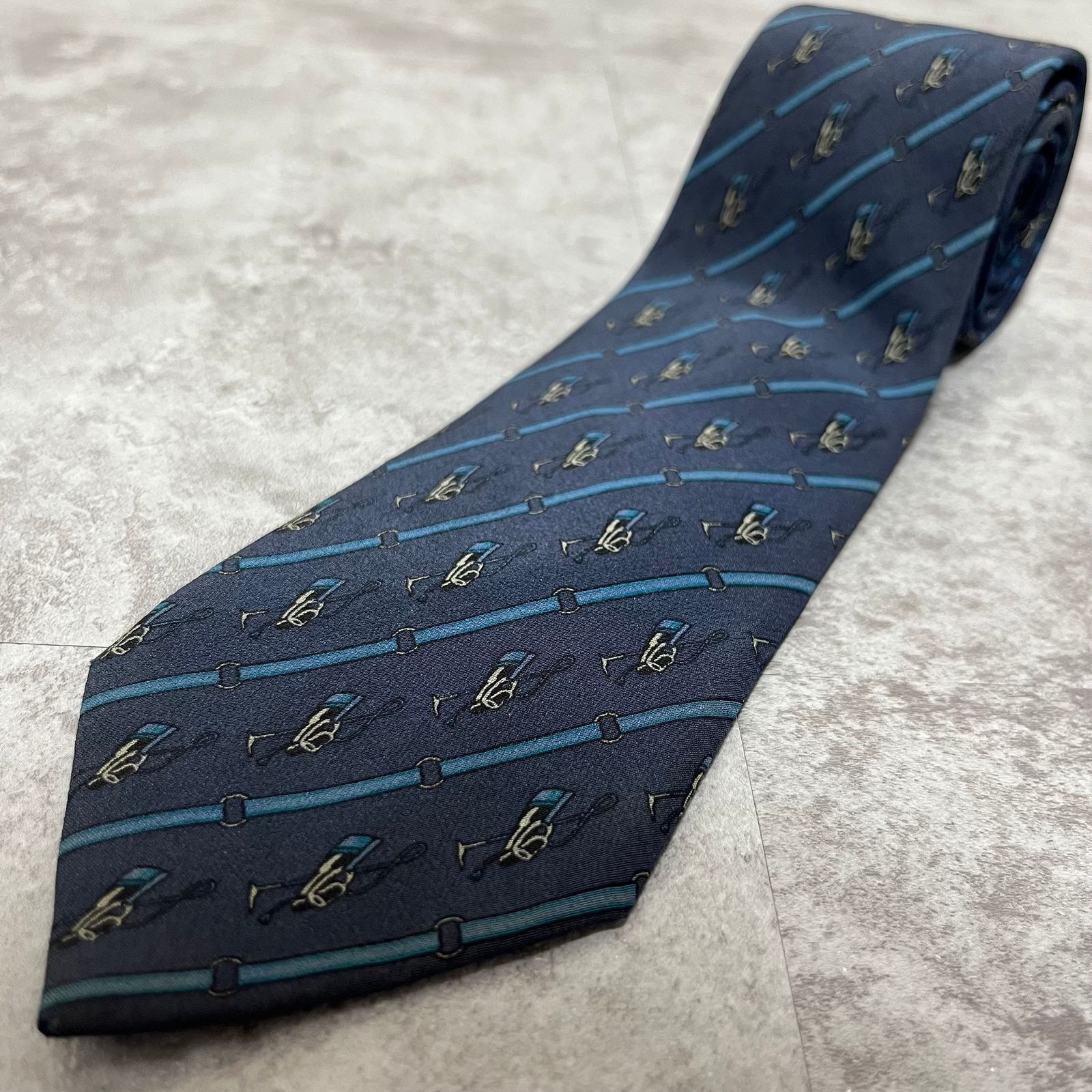 セリーヌ ネクタイ メンズ