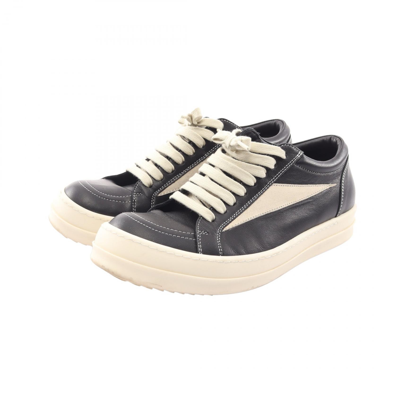 リックオウエンス Rick Owens STROBE VINTAGE SNEAKS スニーカー 靴 レザー メンズ ブラック系 / ホワイト系 【中古】