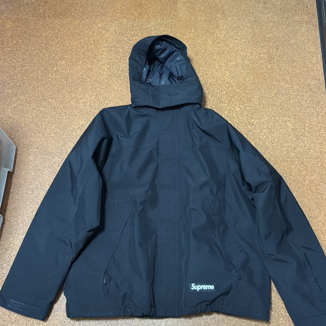Supreme AOI Gore Tex Hooded Jacket "Black"