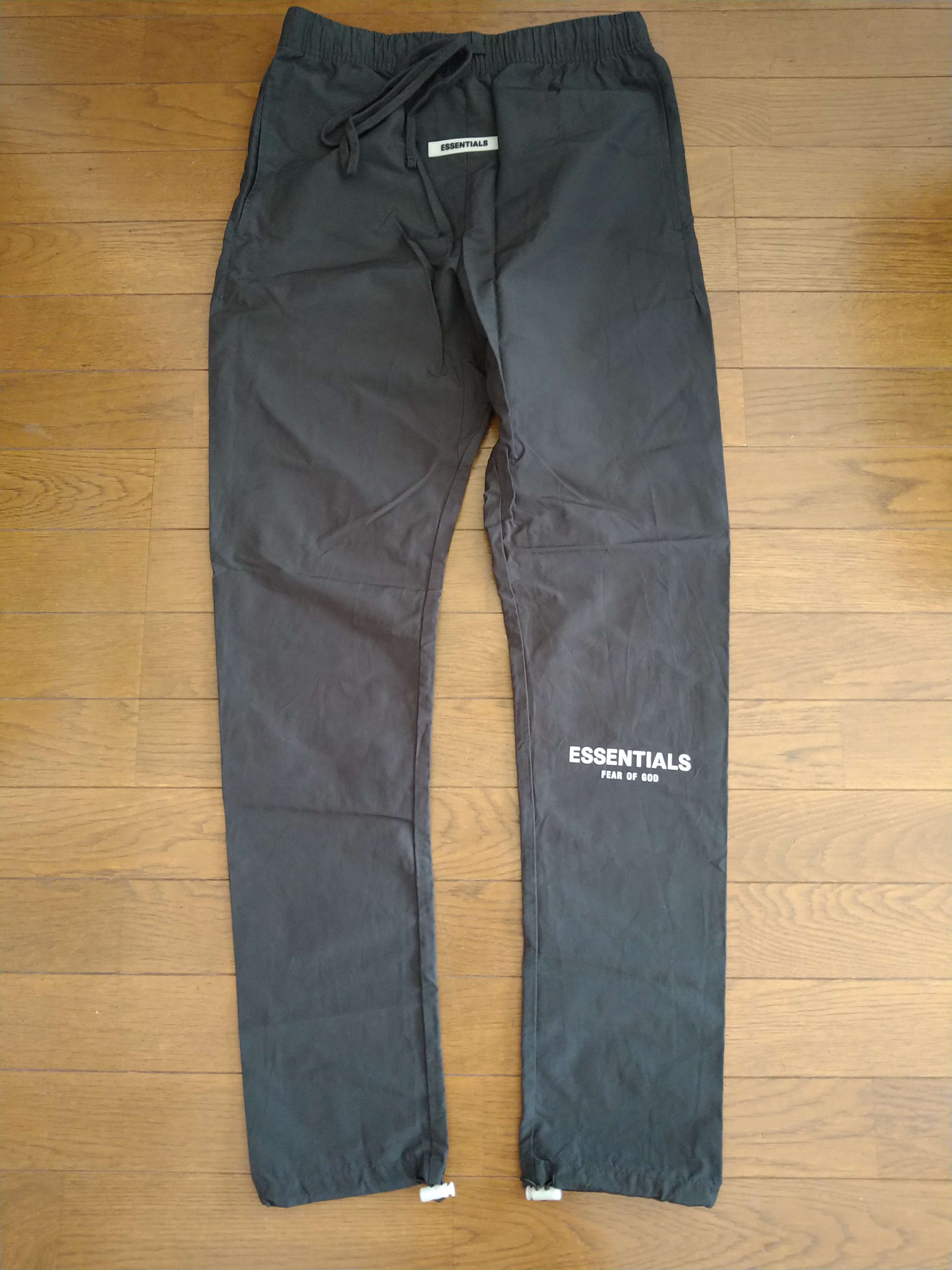 FEAR OF GOD ESSENTIALS Nylon Cargo Pants "Black"