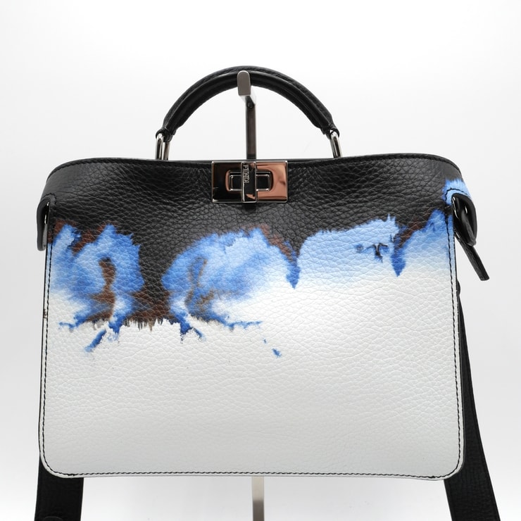 FENDI(フェンディ)ピーカブー アイシーユー スモール 2WAY ハンドバッグ ショルダーバッグ ブラック ホワイト ブルー レザー シルバー金具 レディース 7VA530 AMTO【中古】