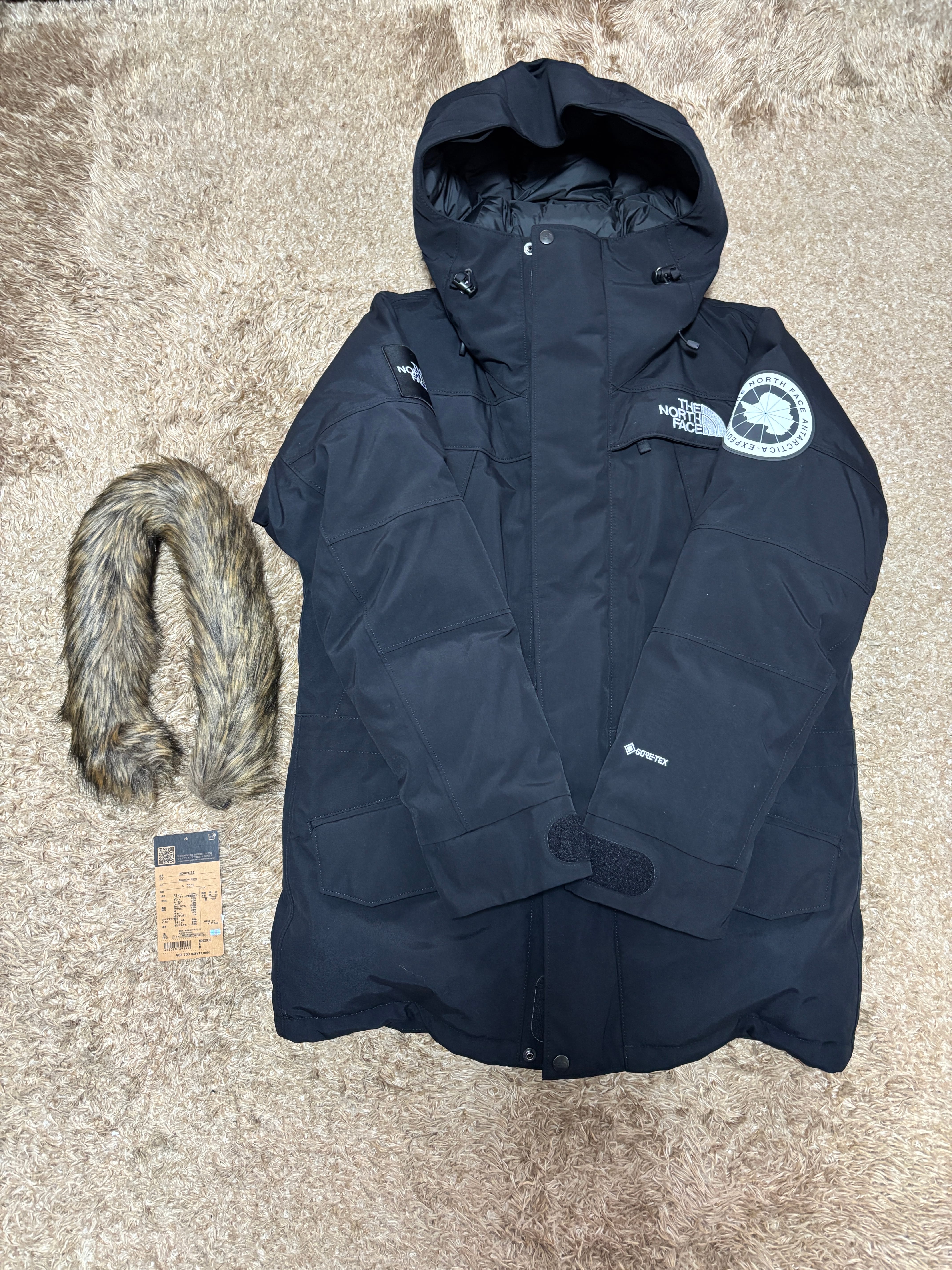 ザノースフェイス アンタークティカパーカ "ブラック"