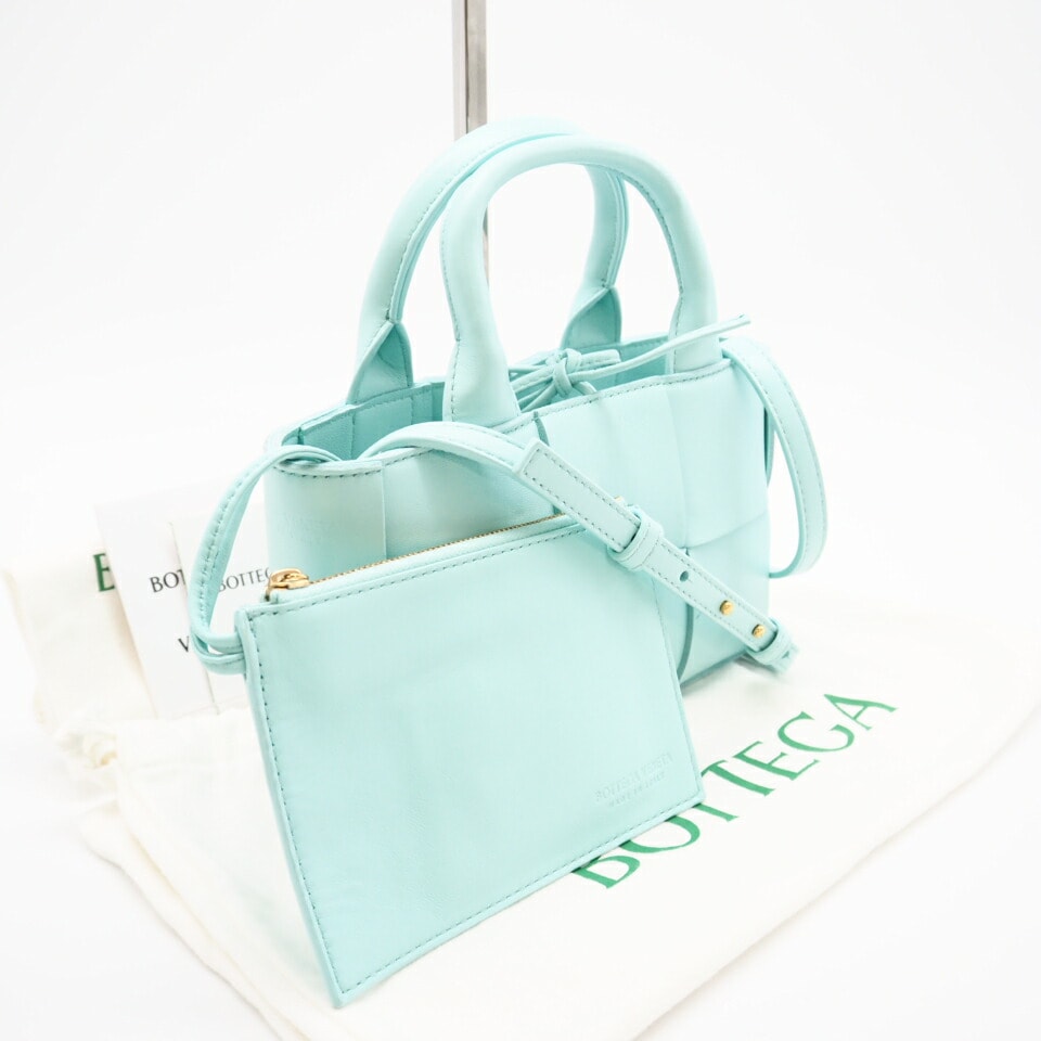 極美品 BOTTEGAVENETA ボッテガヴェネタ マキシイントレチャート キャンディ アルコ 729029 2wayトートバッグ ブルー ラムスキン レディース