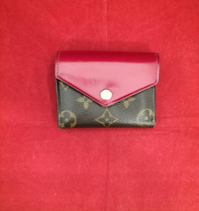 Louis Vuitton Zoe Wallet Monogram "Fuchsia"