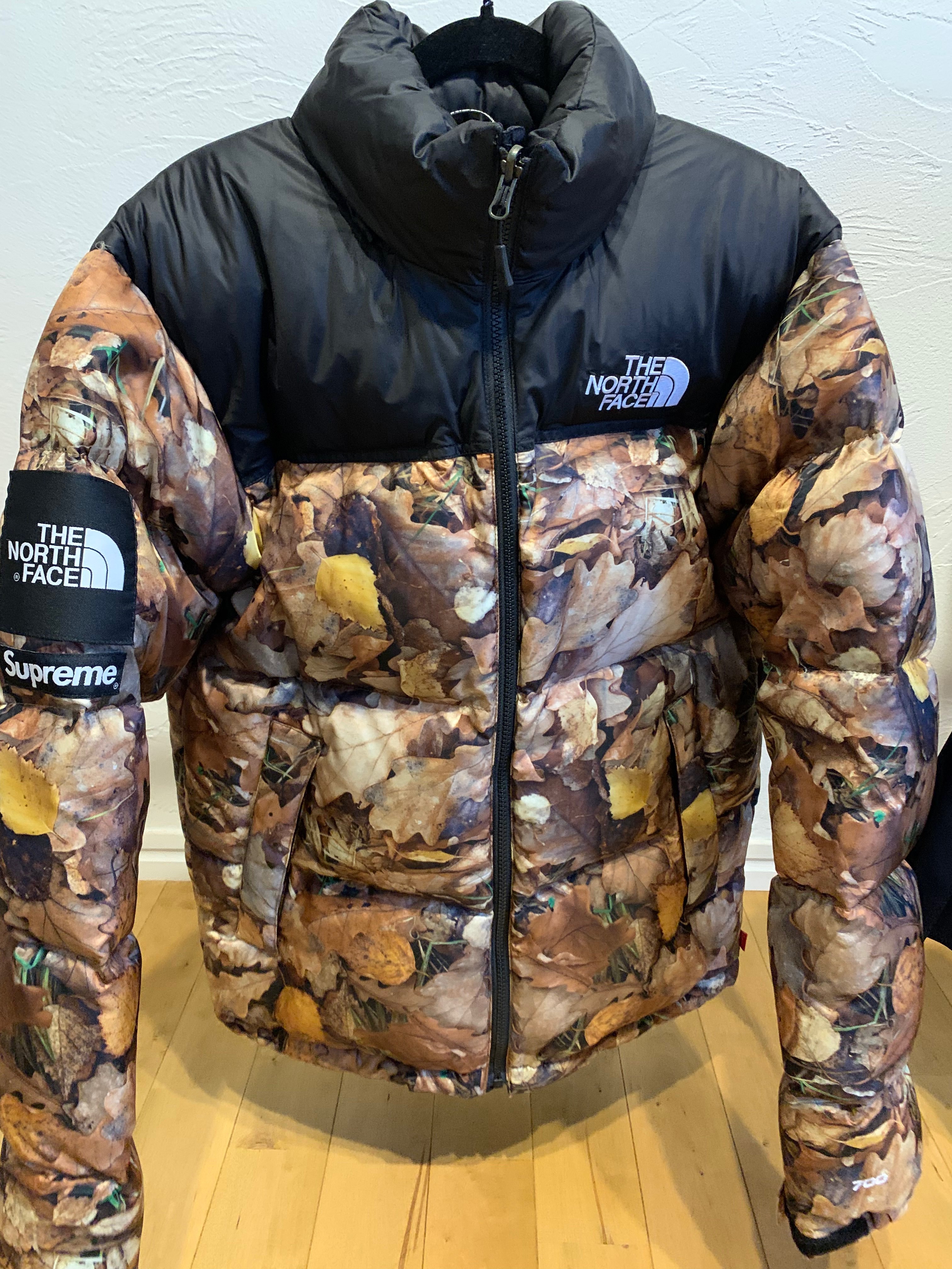 Supreme x The North Face Leaves Nuptse Jacket "Leaves"