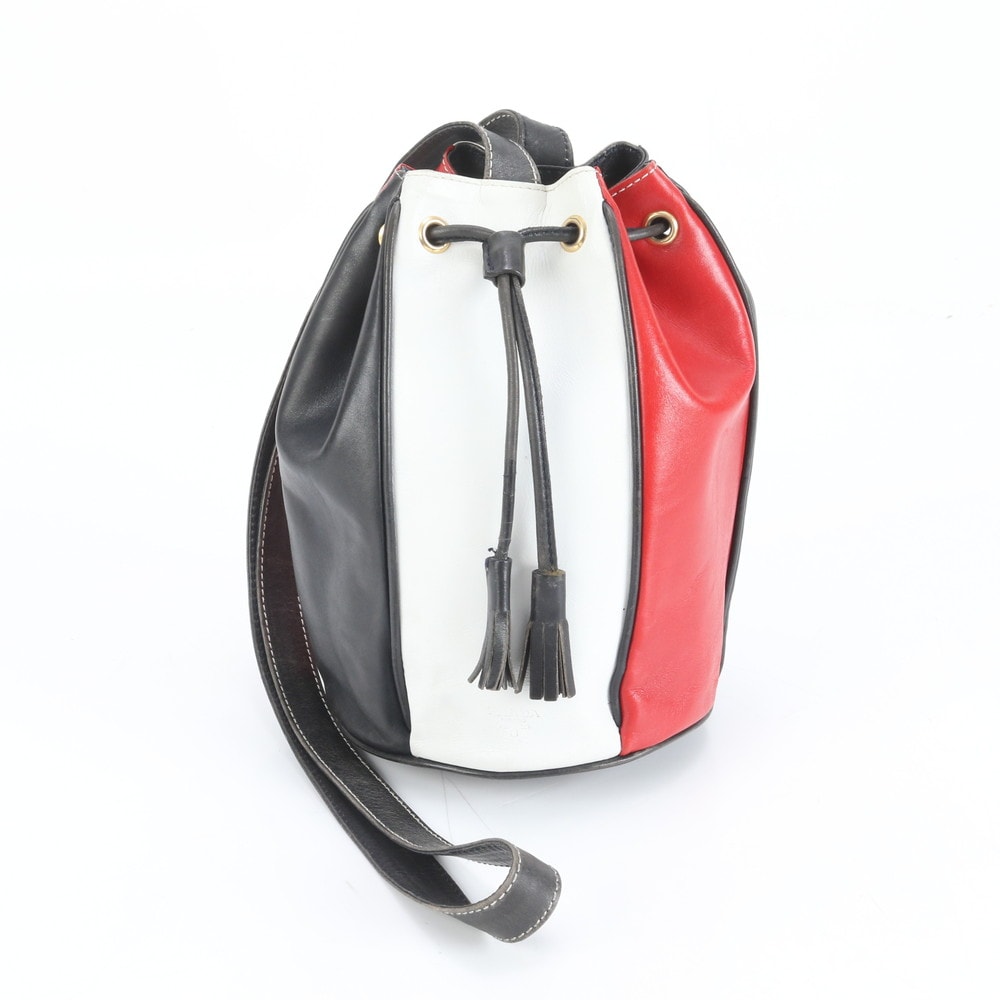 ■極美品 プラダ 巾着ショルダーバッグ レザー