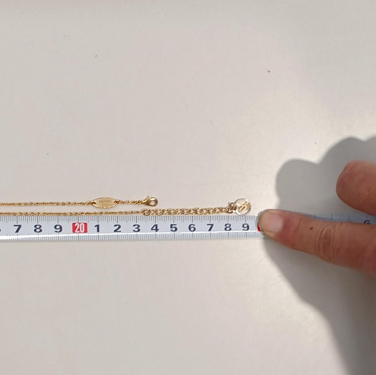 Louis Vuitton Essential V Necklace "Gold"