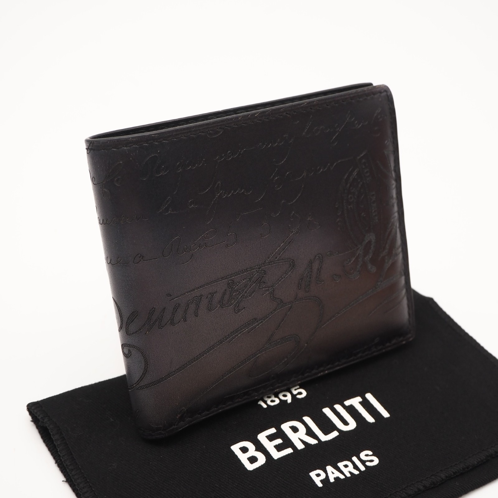 極美品 Berluti ベルルッティ マコレ ヴェネツィアカーフレザー コンパクトウォレット - 二つ折り財布 ブラック グレー カーフレザー メンズ