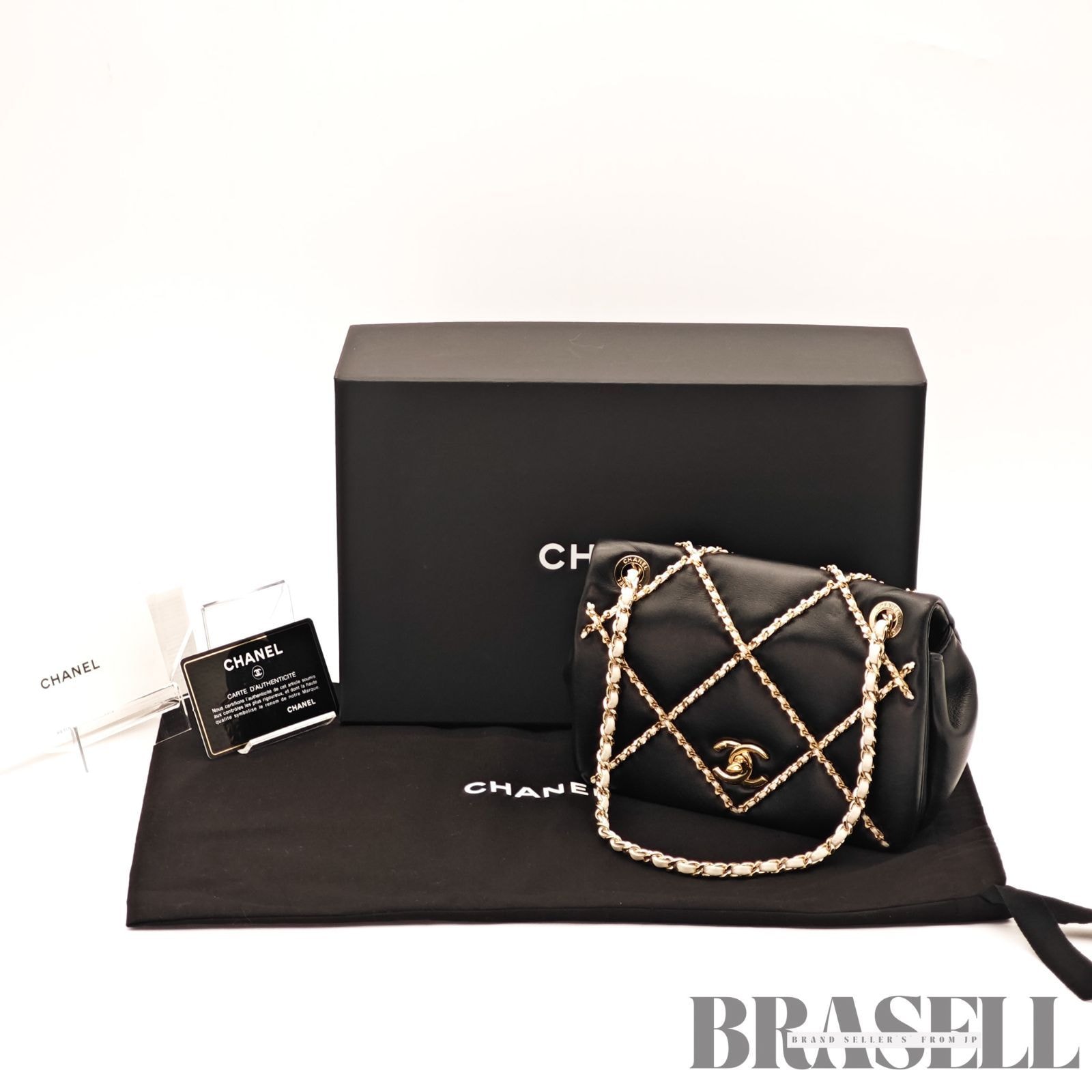 CHANEL シャネル ショルダーバッグ Lambskin レディース