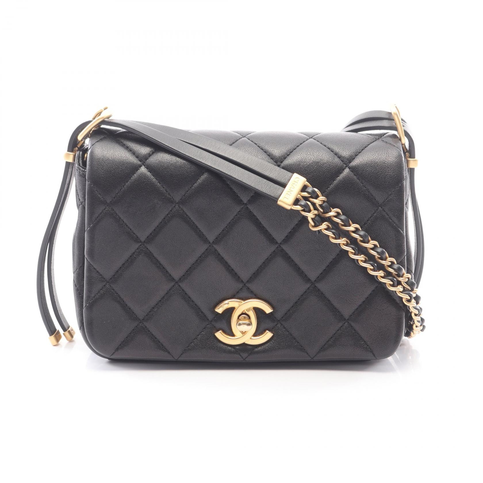 シャネル CHANEL マトラッセ ショルダーバッグ バッグ レザー レディース ブラック系 【中古】
