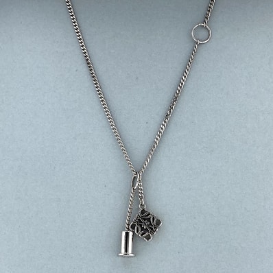 LOEWE ロエベ アナグラム ラリアット ネックレス ネックレス N691420X02 メタル シルバー レディース【中古】