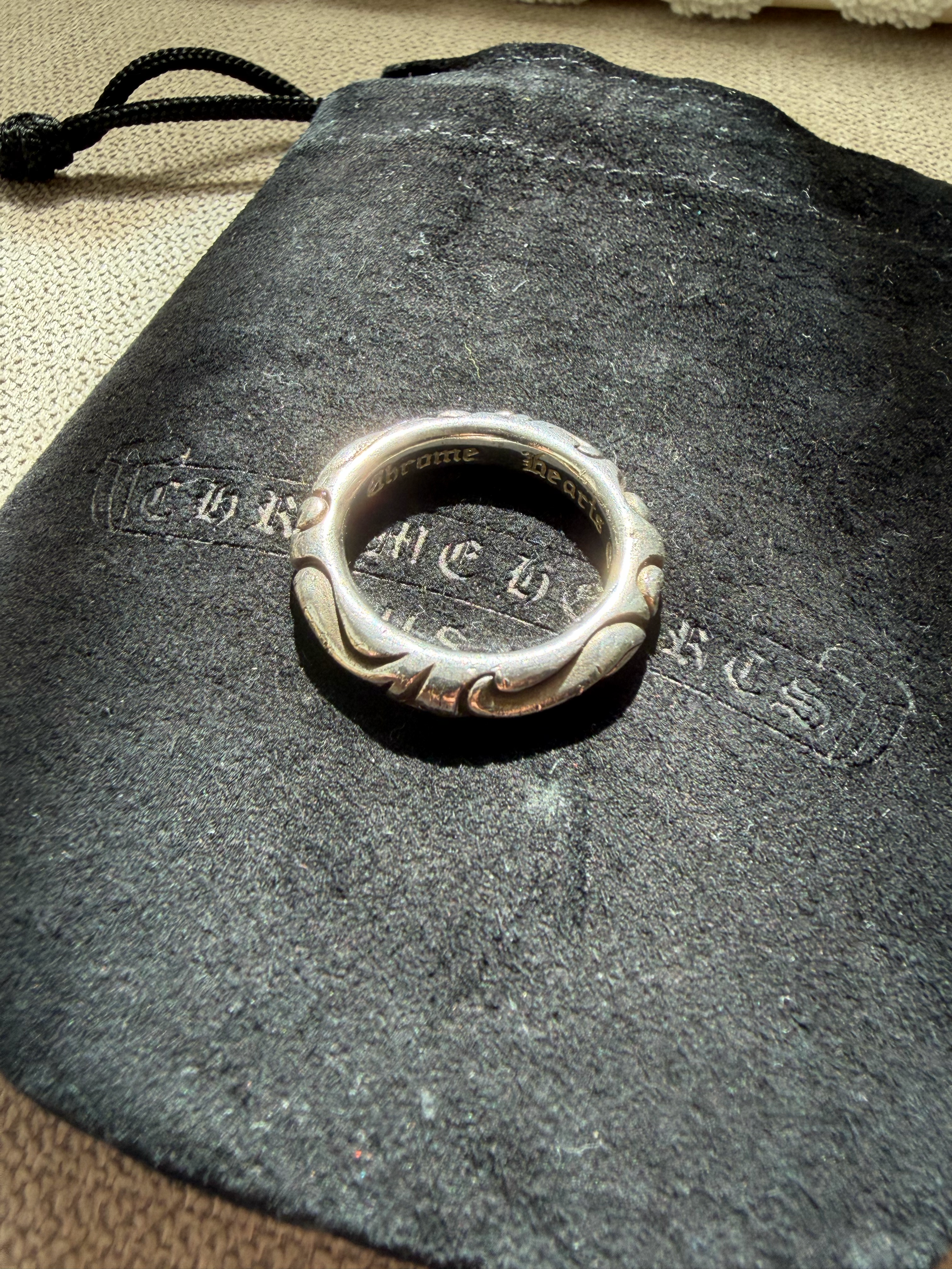 Chrome Hearts 18K Scroll Band Ring "White Gold"