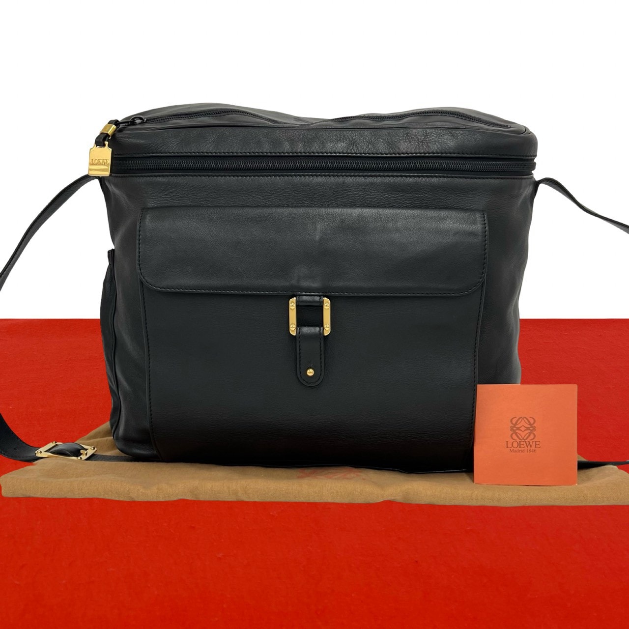 LOEWE ロエベ アナグラム ロゴ レザー ショルダーバッグ ブラック
19059