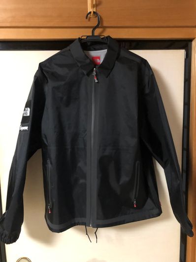 Supreme x The North Face Summit Series Outer Tape Seam Coaches Jacket "Black"