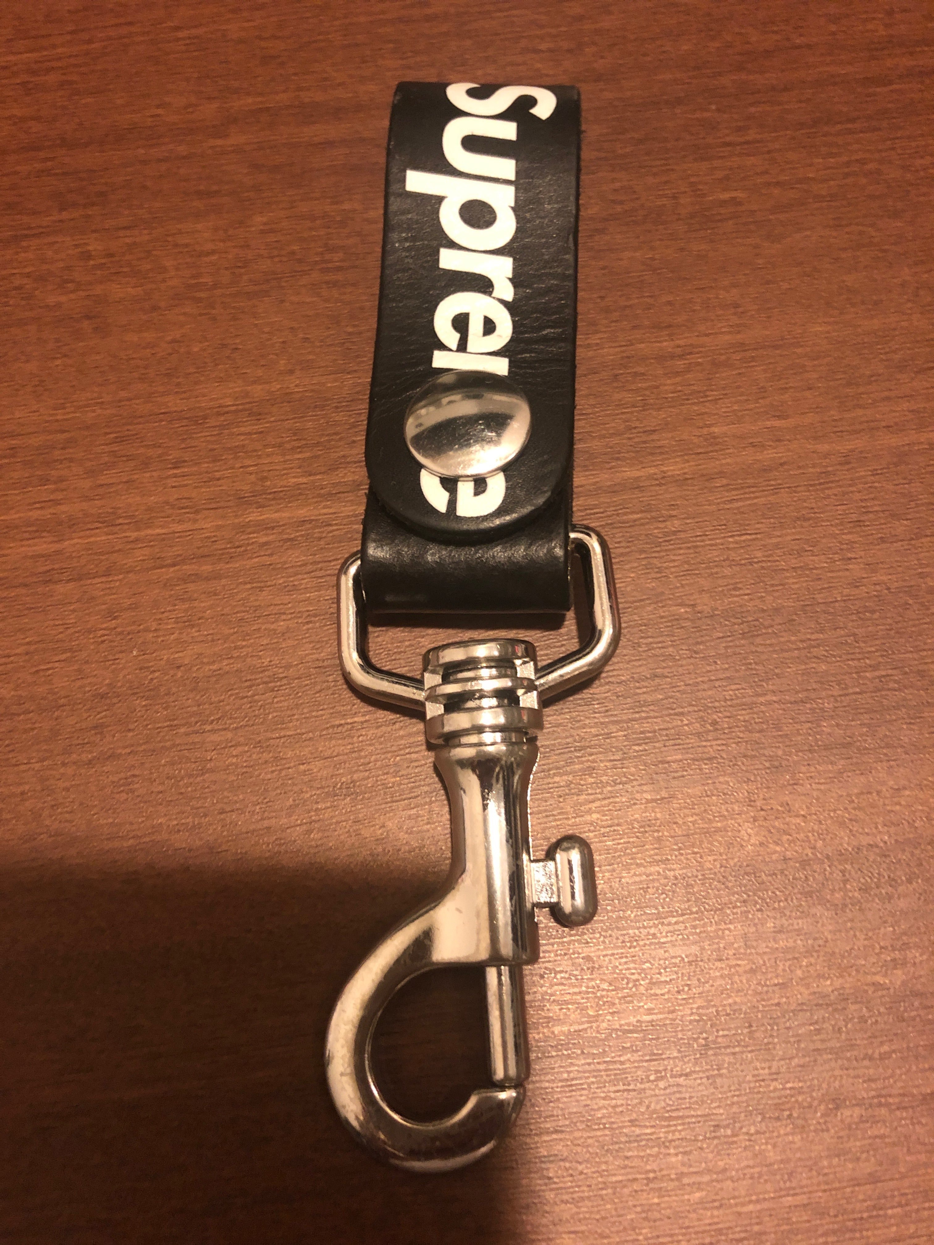 Supreme Leather Key Loop "Black"