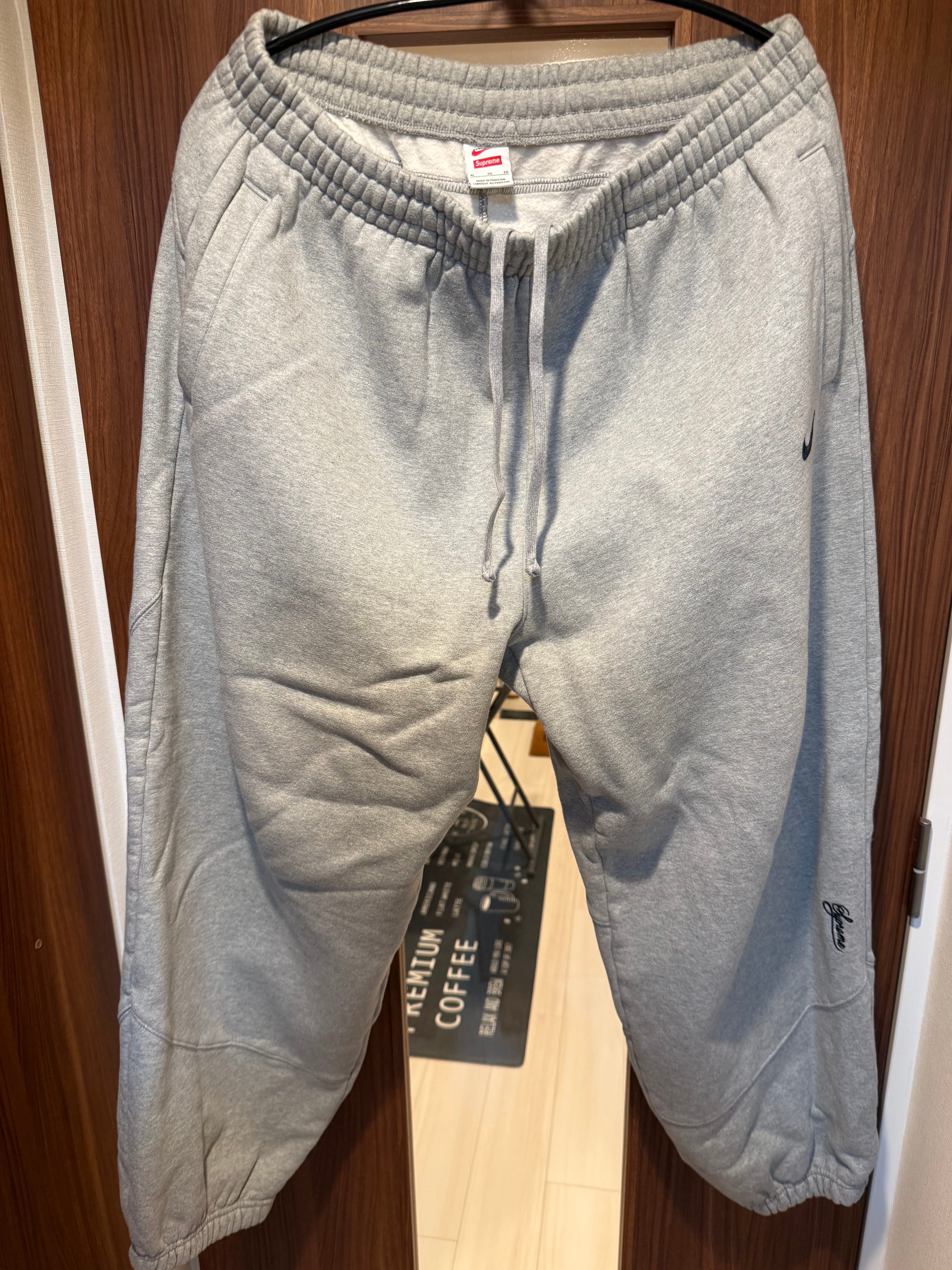 Supreme x Nike Sweatpant "Heather Grey"