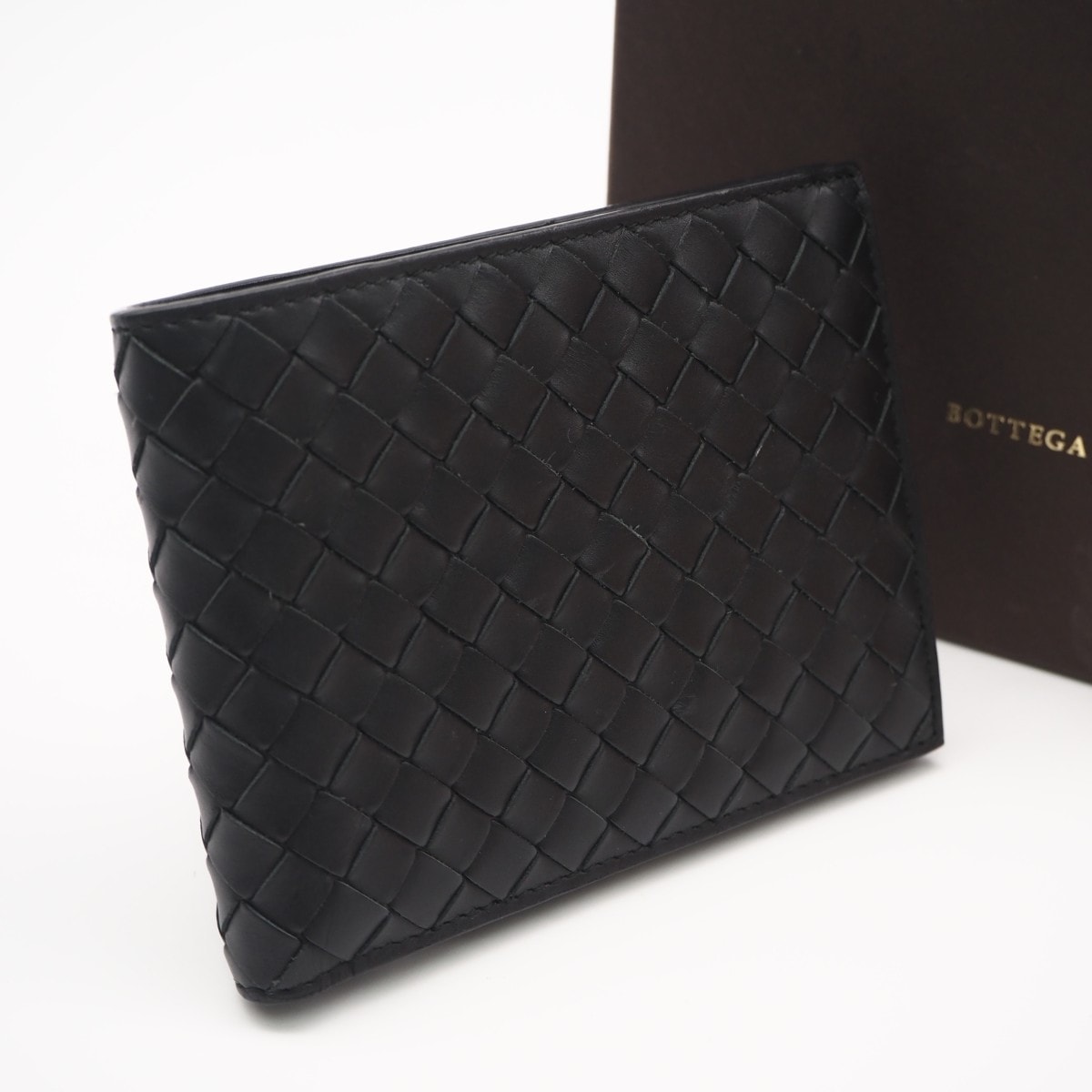 美品 BOTTEGAVENETA ボッテガヴェネタ イントレチャート 二つ折り財布 113112 二つ折り財布 ブラック カーフレザー メンズ