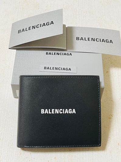 BALENCIAGA Cash Square Folded Coin Wallet "Black"