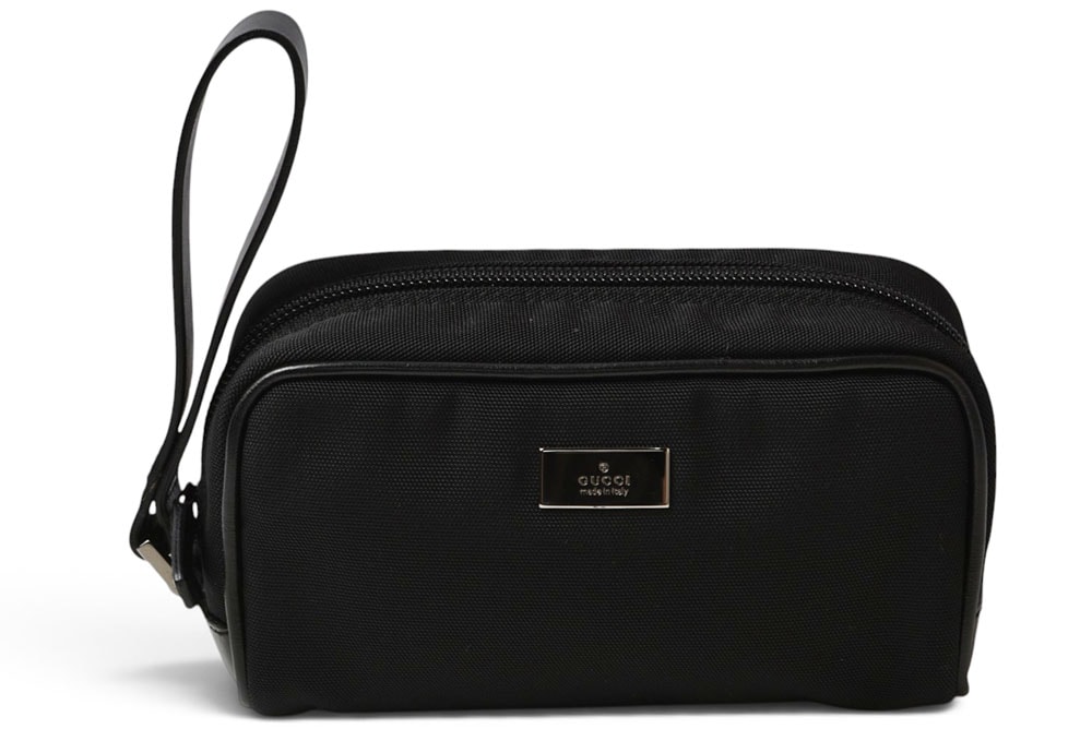 グッチ 美品 ポーチ GUCCI 化粧ポーチ/コスメポーチ ナイロン/ブラック レディース/メンズ 039.0994【中古】
