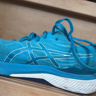 ランナーシューズ