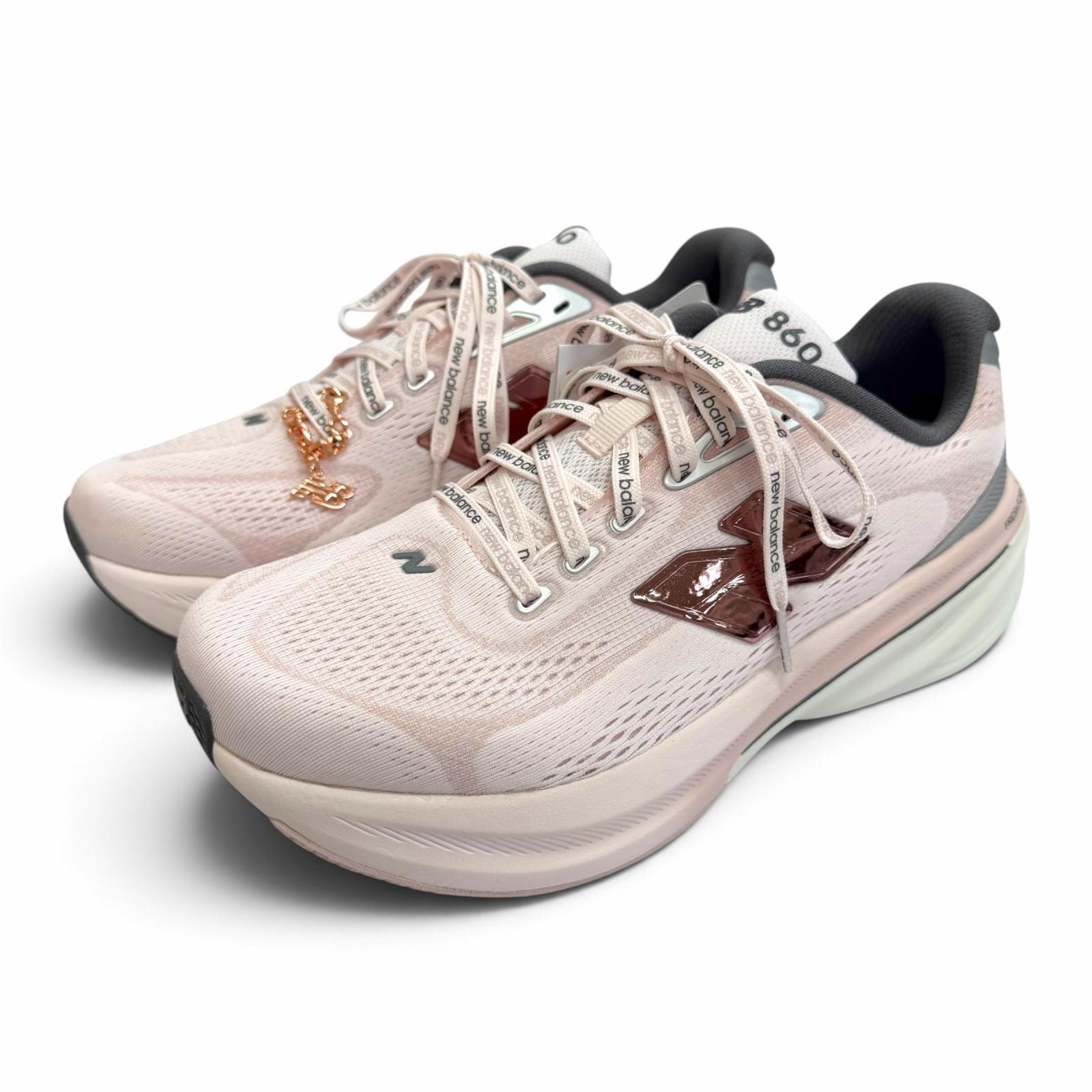 未使用品 ニューバランス スニーカー Fresh Foam 860 26.5