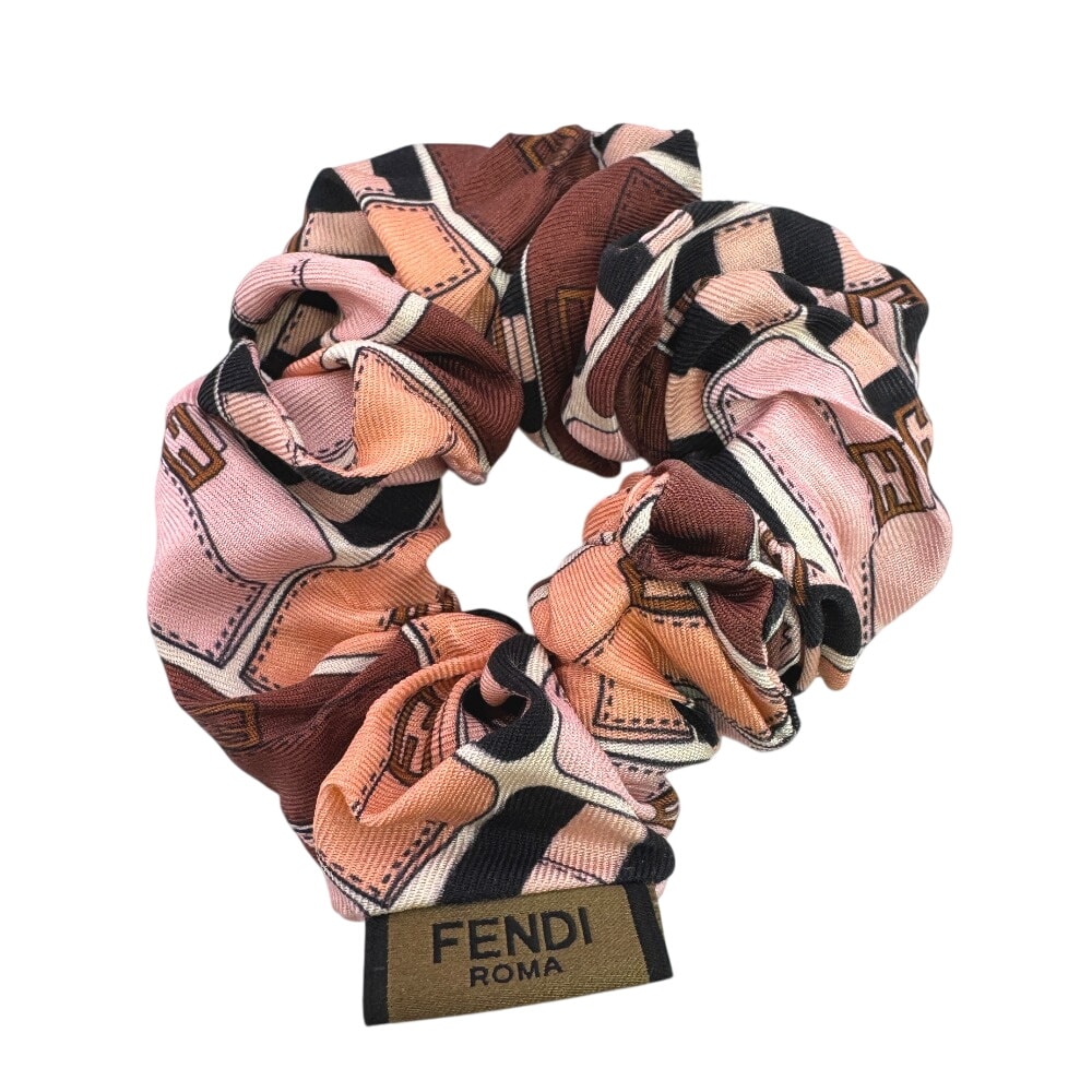 フェンディ FENDI ヘアアクセサリー マンマバケット シュシュ ピンク