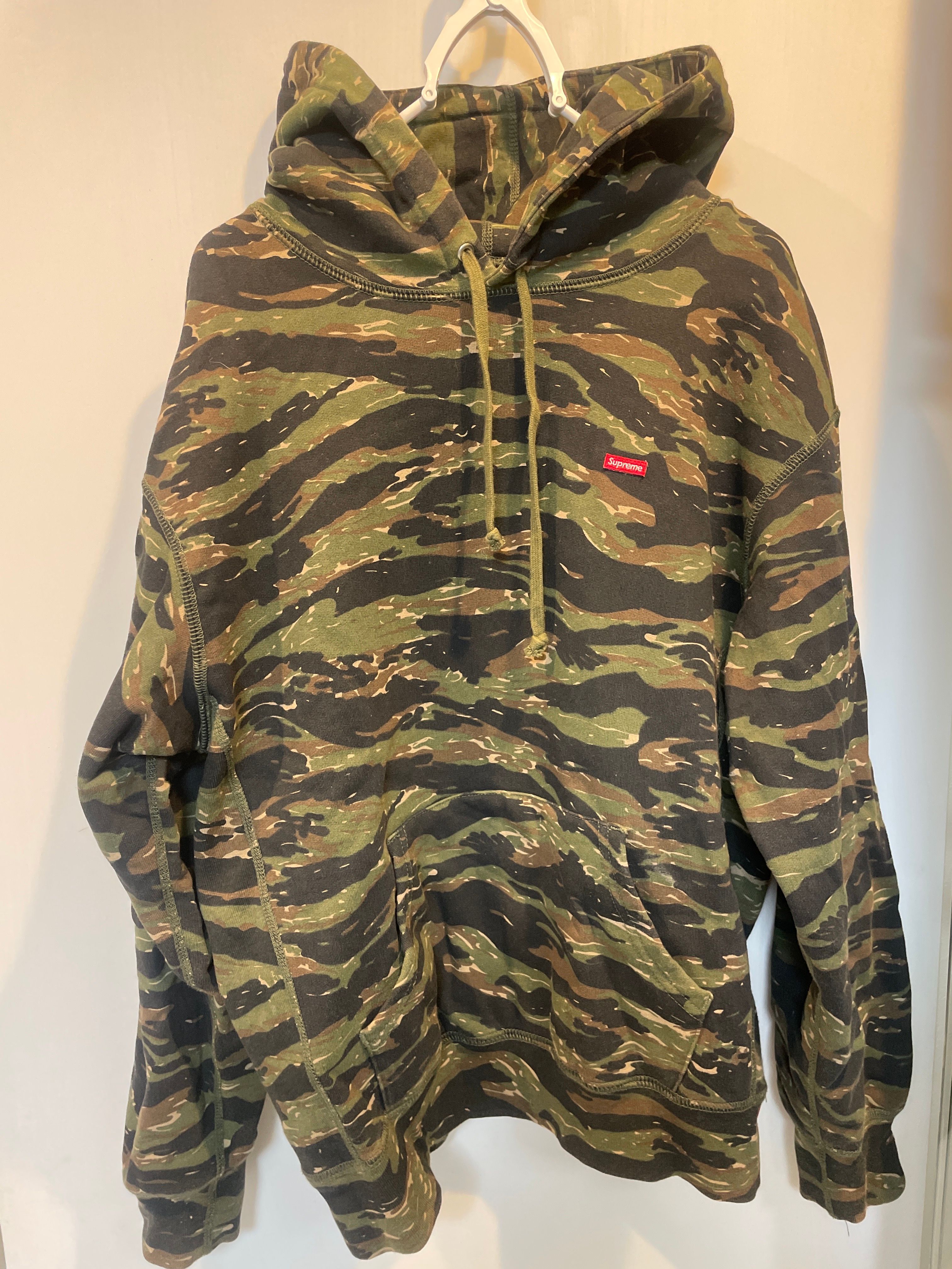 Supreme Small Box Hooded Sweatshirt "Camo" (21SS)