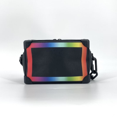 LOUIS VUITTON(ルイ・ヴィトン) タイガ レインボー ミニ ソフトトランク M30351 ショルダーバッグ ブラック×ネオン