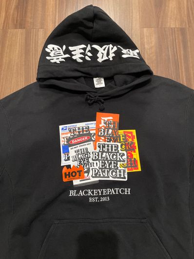 Black Eye Patch Label Pack Hoodie "Black"