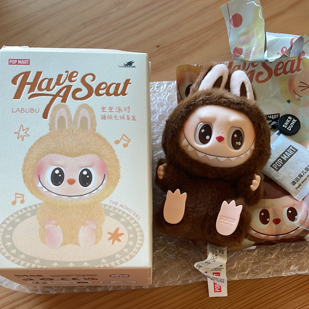 POP MART THE MONSTERS (LABUBU) Have a Seat Plush Series DUODUO (Secret)