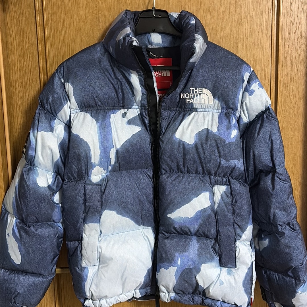 Supreme x The North Face Bleached Denim Print Nuptse Jacket "Indigo"