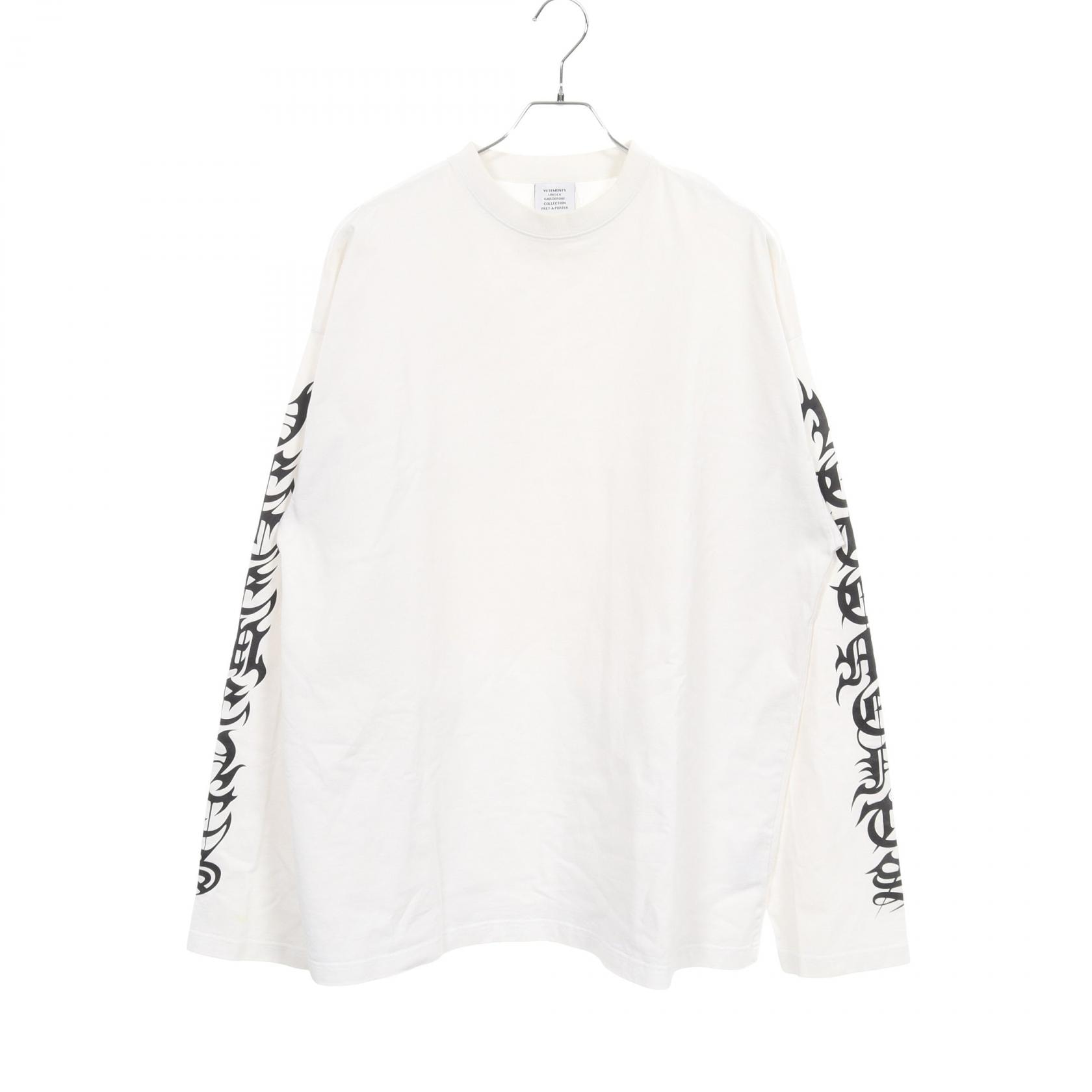 ヴェトモン VETEMENTS GOTHIC LOGO オーバーサイズ 長袖Tシャツ 衣料品 トップス コットン メンズ レディース ホワイト系 UA53LS100W 【中古】