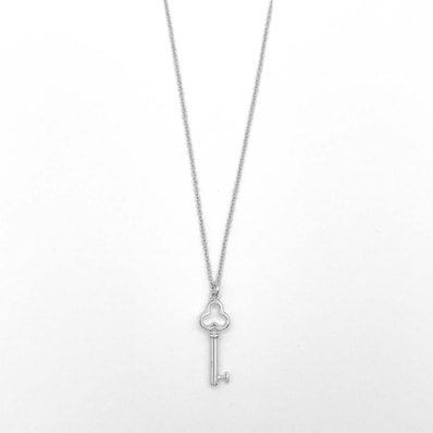 TIFFANY&Co. ティファニー ミニキー トレフォイル ネックレス
ペンダント SV925 シルバー 新品仕上済 レディース
【中古】