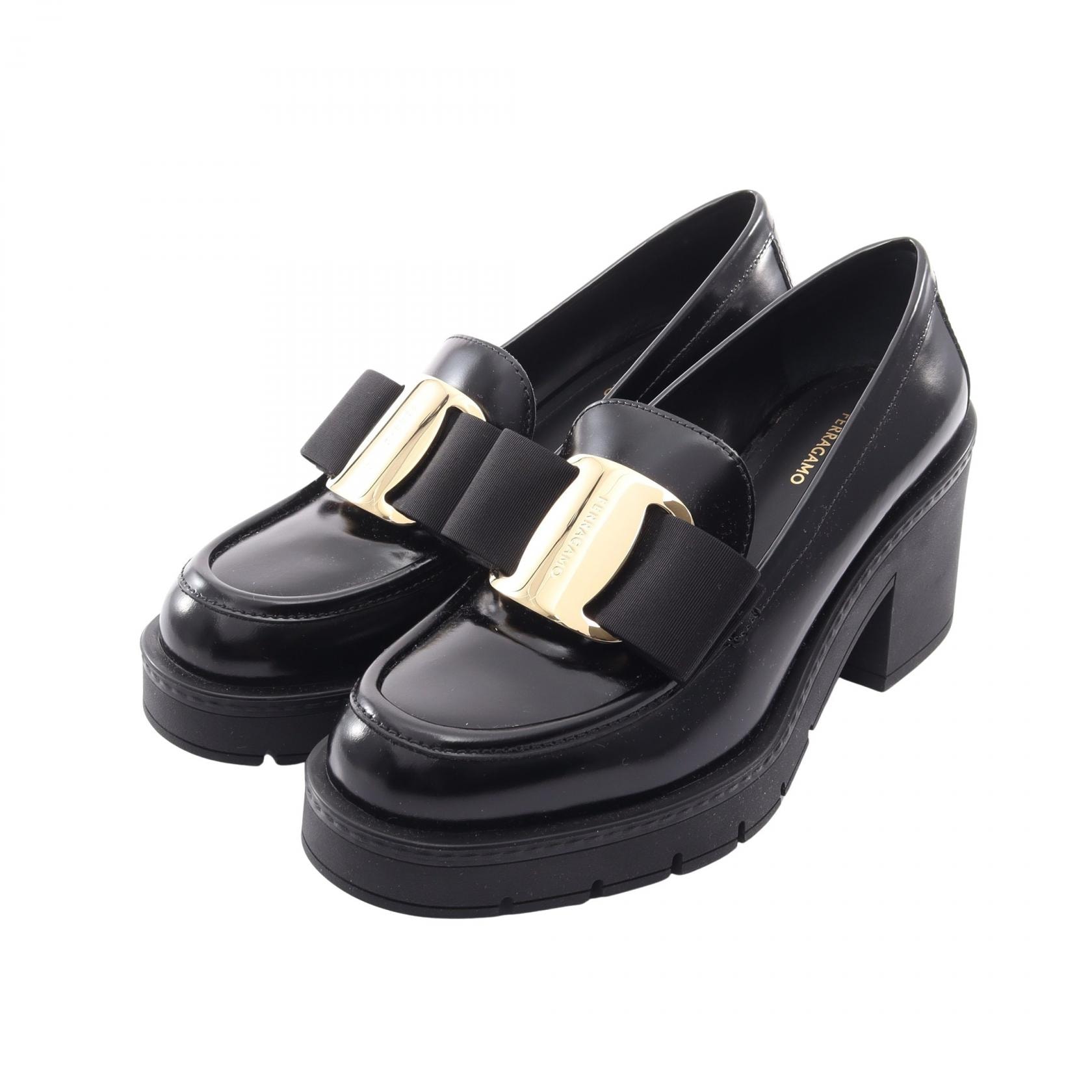 サルヴァトーレフェラガモ Salvatore Ferragamo ヴァラリボン ヒール ローファー 靴 レザー レディース ブラック系 【中古】