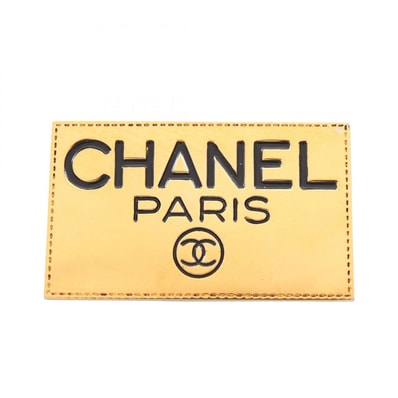 シャネル CHANEL ロゴ プレート ブローチ アクセサリー GP(ゴールドメッキ) レディース ゴールド系 【中古】