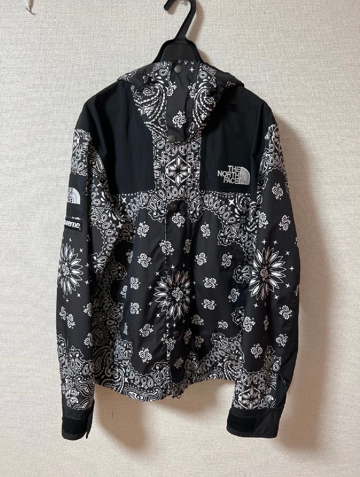 Supreme The North Face Bandana Mountain Parka "Black"