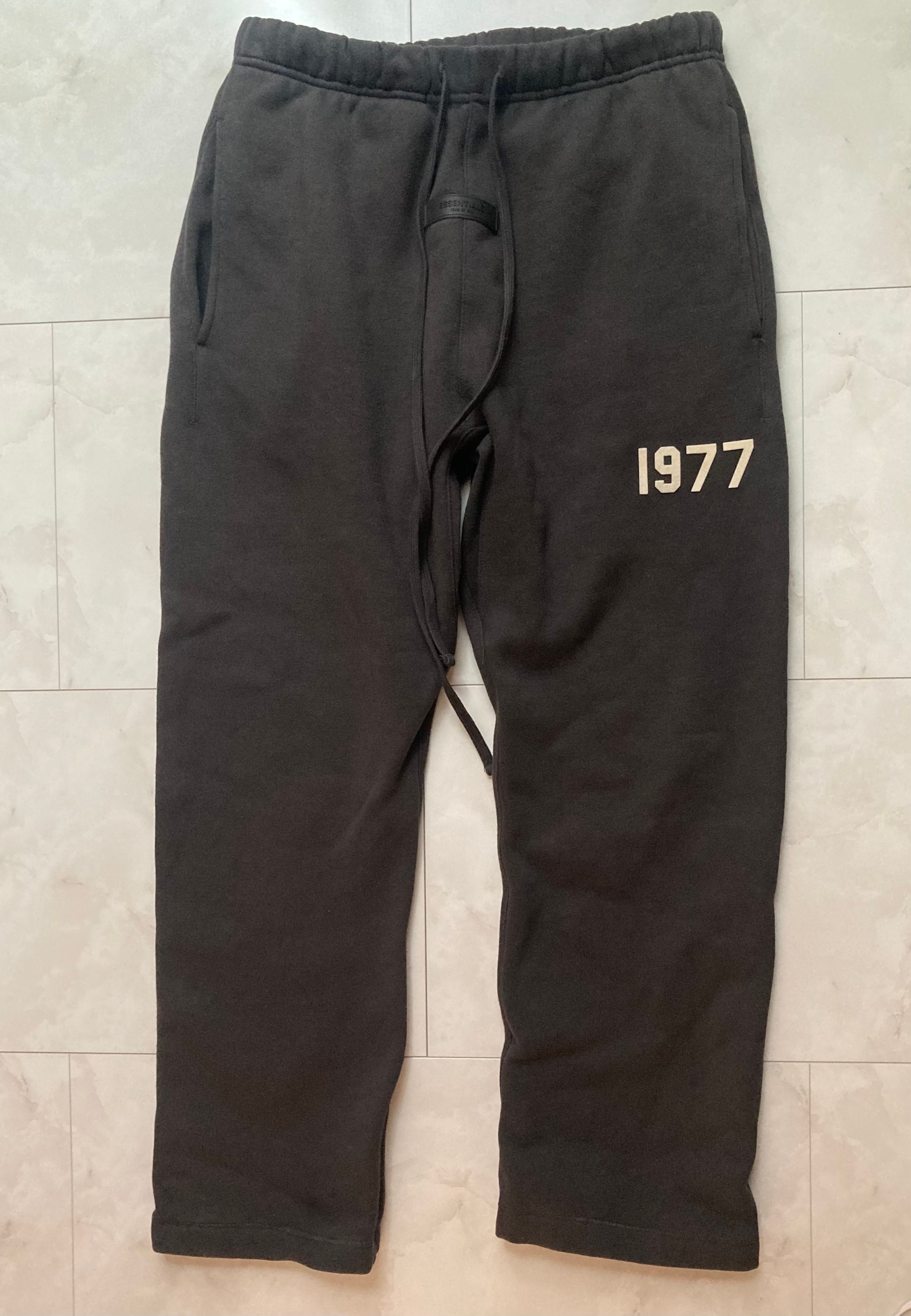 FEAR OF GOD ESSENTIALS RELAXED SWEATPANTS MENS "Iron"
