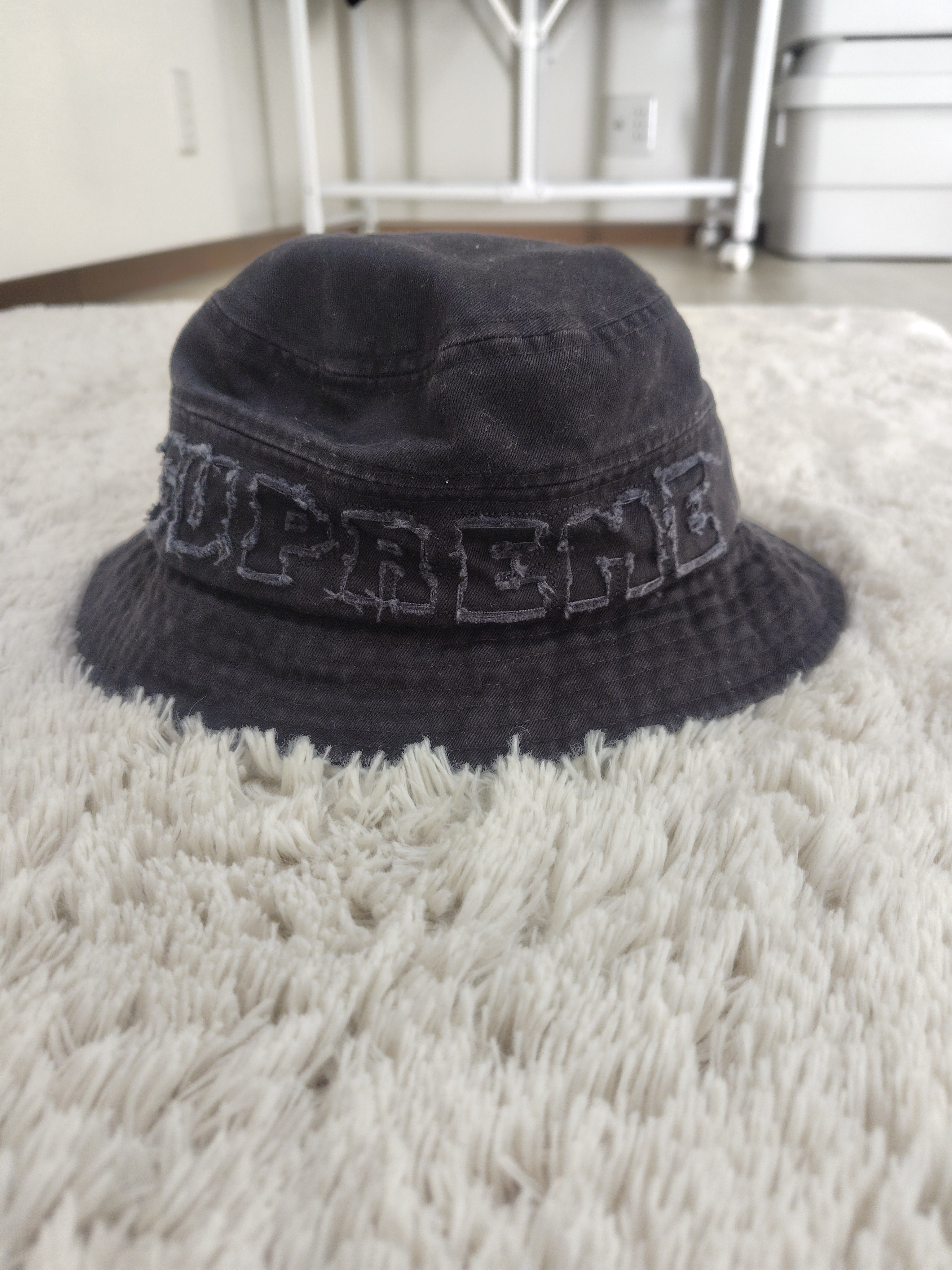 Supreme Cutout Crusher "Black"