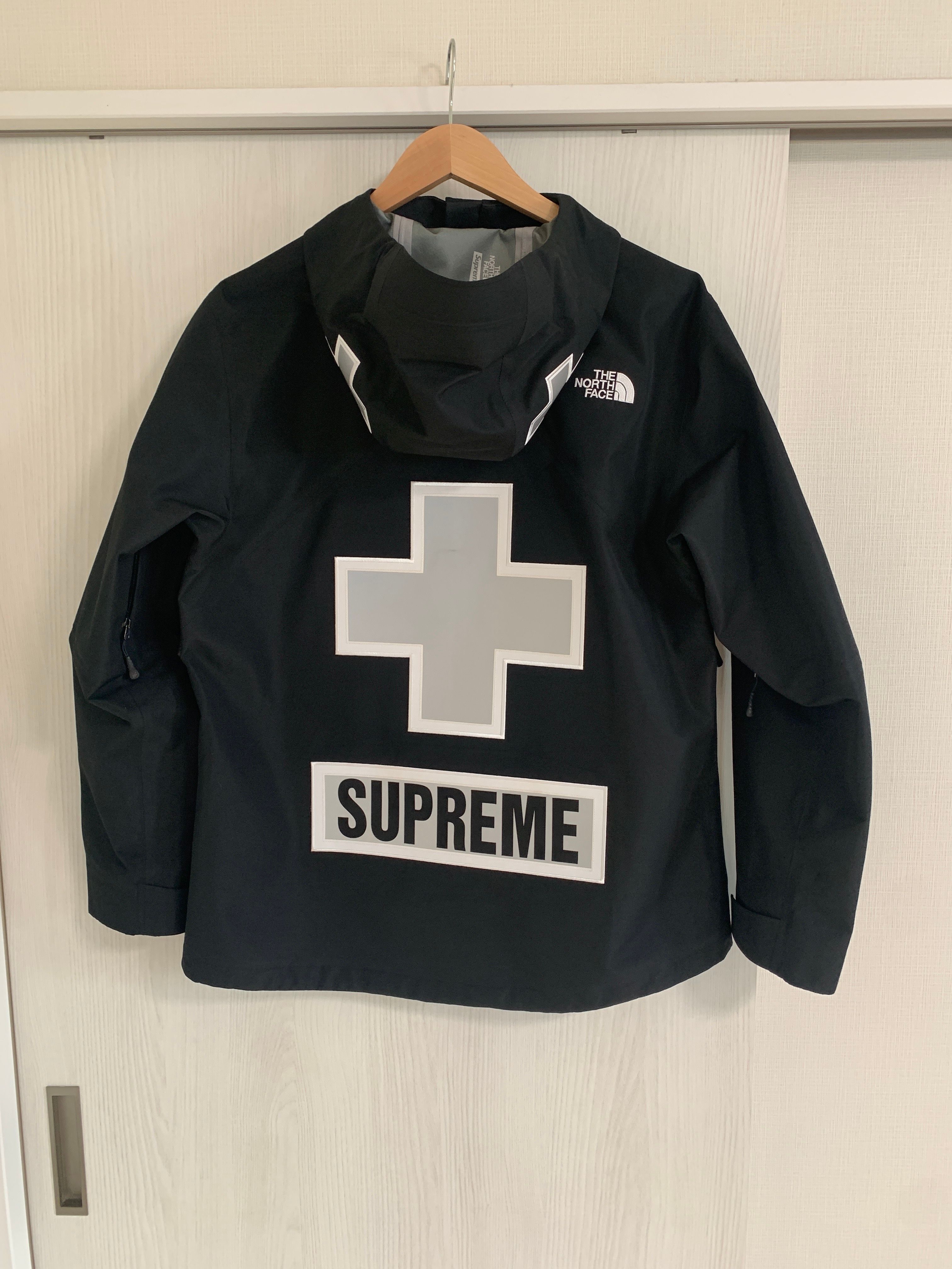 Supreme x The North Face Summit Series Rescue Mountain Pro Jacket "Black"