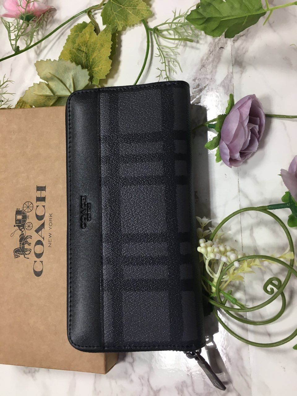 新品 COACH 長財布 黒 ラウンドファスナー