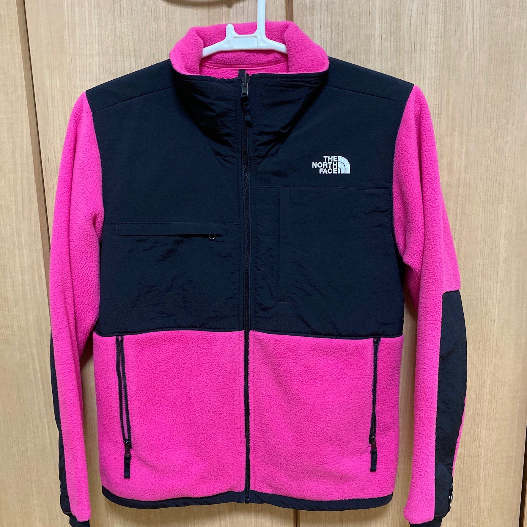 ノースフェイス デナリジャケットブラック×ピンク / Black×Pin