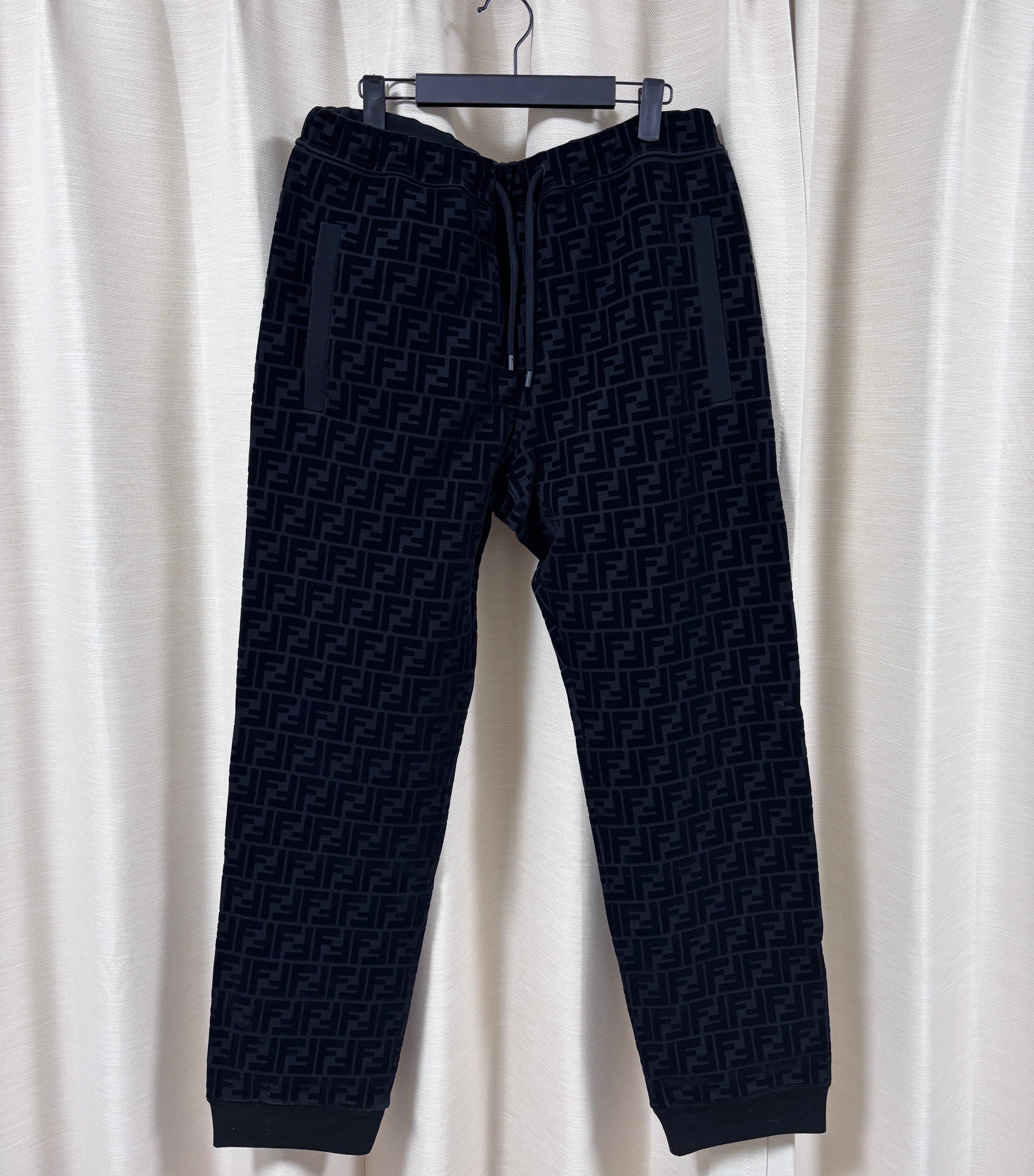 Fendi フェンディ ロゴ モノグラム スウェットパンツ