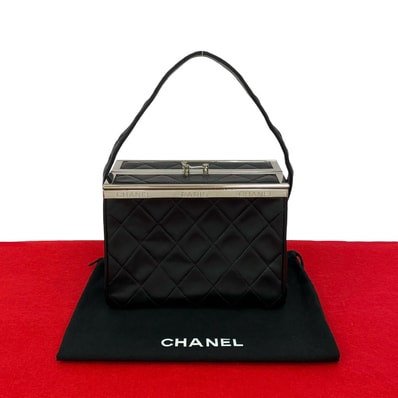 CHANEL シャネル マトラッセ ココマーク ラムスキン ハンドバッグ ブラック
14005