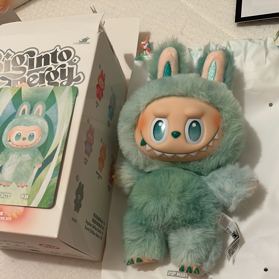 POP MART THE MONSTERS (LABUBU) Big into Energy Series Plush Pendant SERENITY