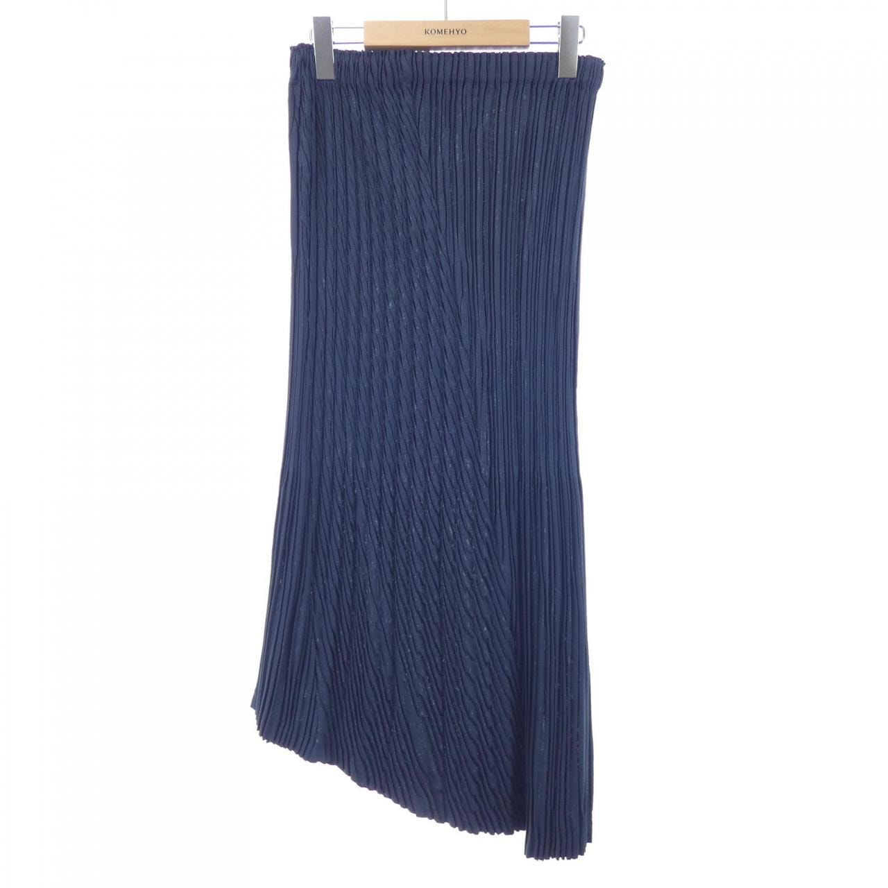 イッセイミヤケ ISSEY MIYAKE IM63FG103 スカート