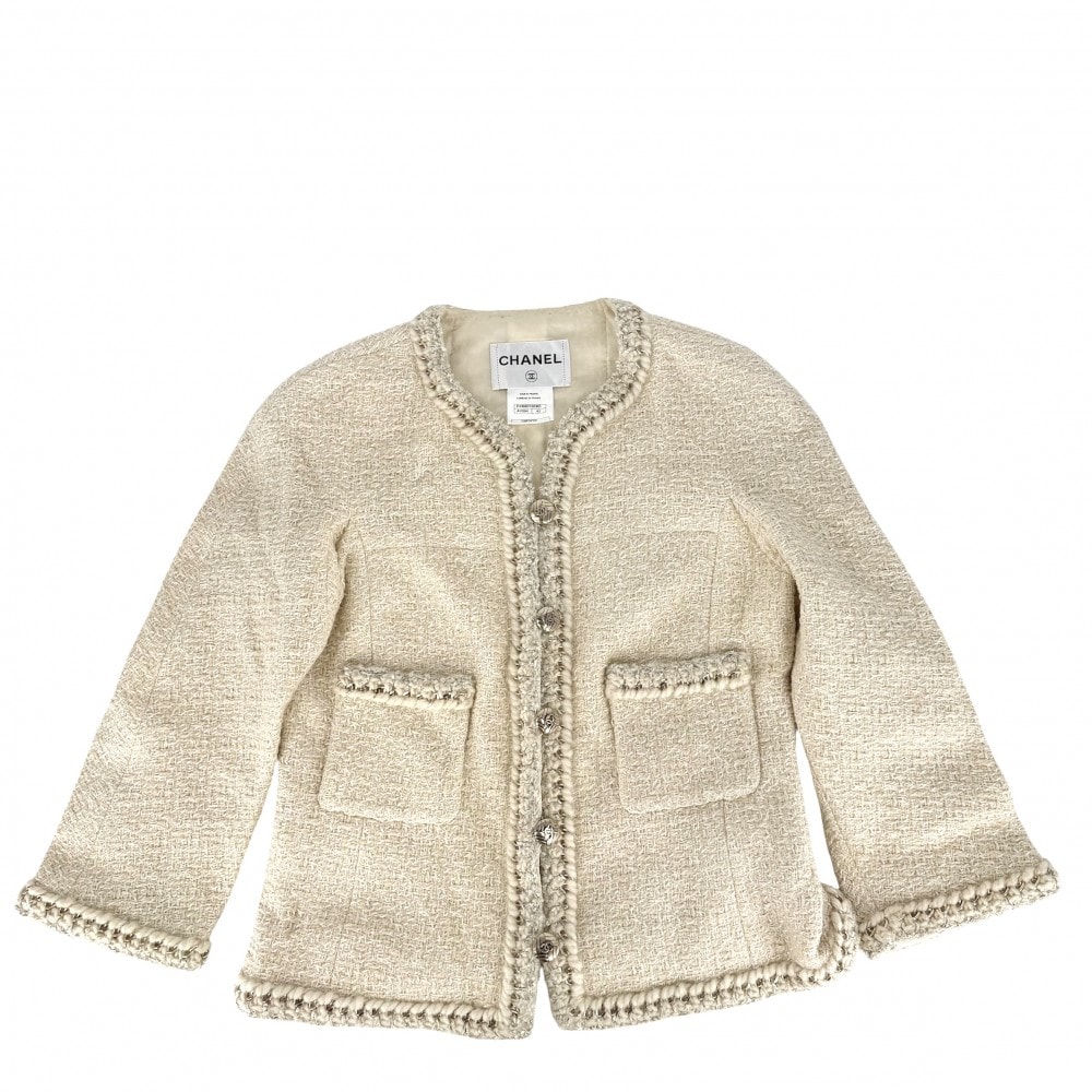 CHANEL シャネル アウター ロゴボタン ノーカラージャケット アパレル 服 ココマーク 42 アイボリー ゴールド金具 ウール レディース【中古品】