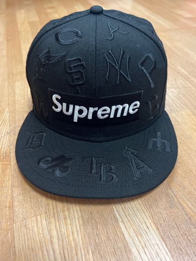 Supreme / MLB New Era® "Black"