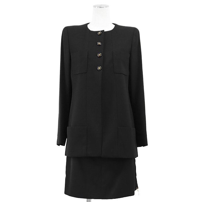 CHANEL シャネル ヴィンテージ セットアップ サイズ 38 レディース P95 P05179 ノーカラー ジャケット スカート シグネチャー ロゴ COCOマークボタン ウール100% ブラック 黒 フランス製 カールラガーフェルド期