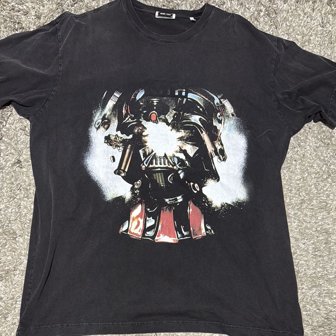 Kith x STAR WARS Exploding Darth Vader Vintage Tee 