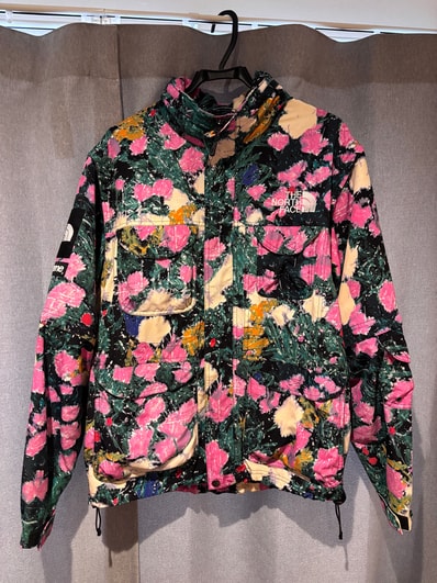 Supreme x The North Face Trekking Convertible Jacket "Flowers"